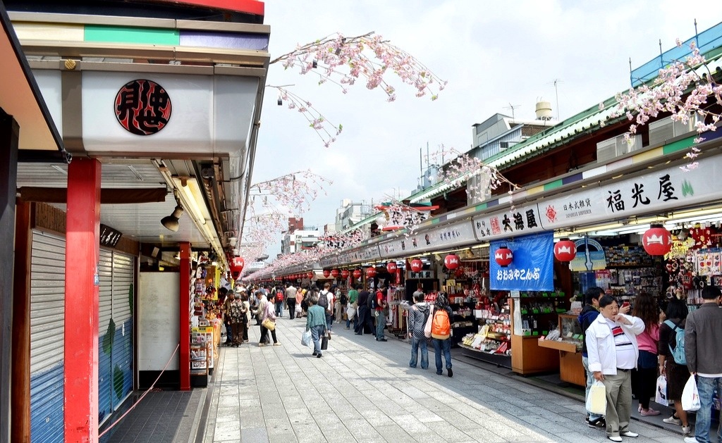 Nakamise Dori